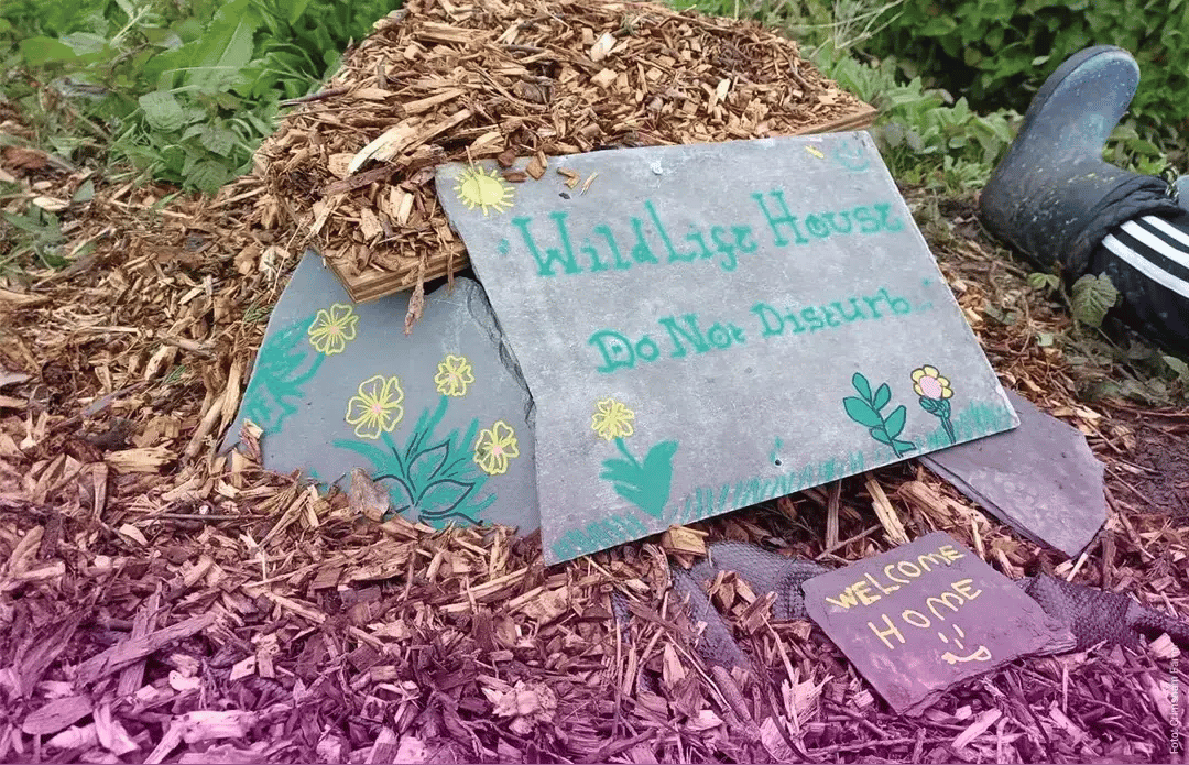 Crimsham Farm Activity Sign