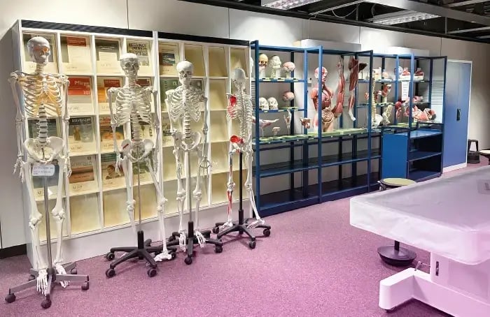 Medical equipment at the UMG Clinic.