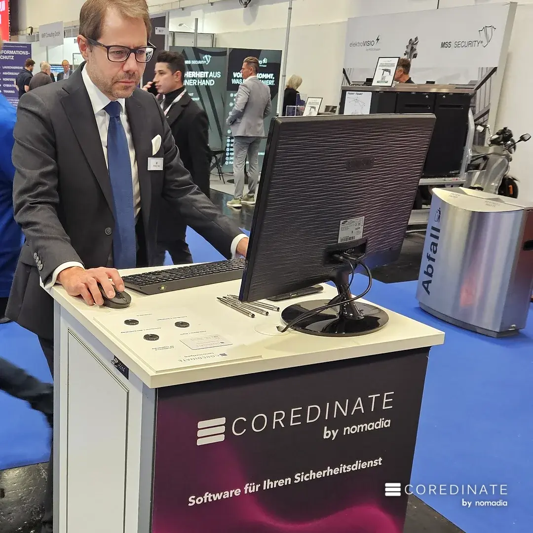 Michael Kulig am Demo-Platz auf dem COREDINATE-Stand